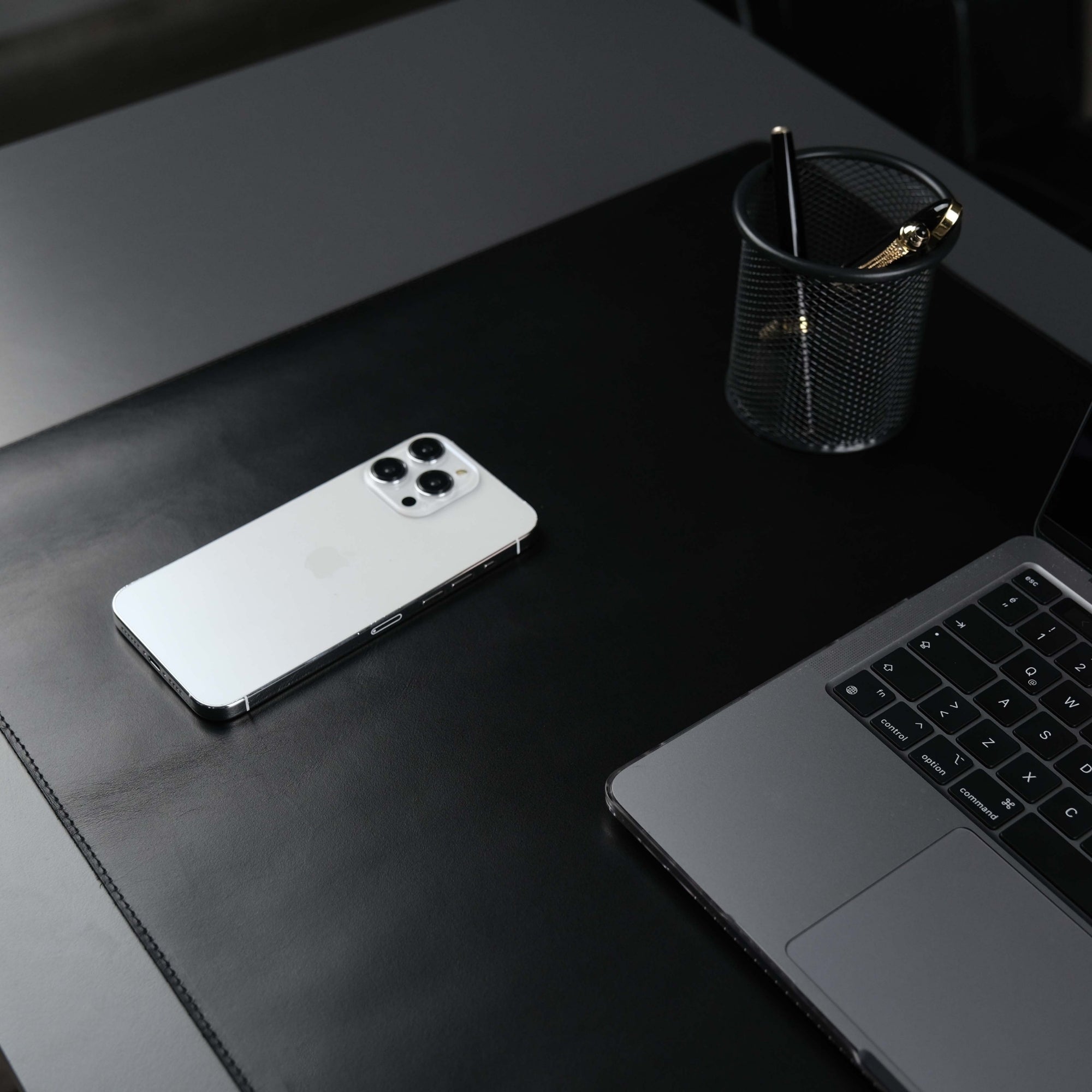 Jersey Black Leather Desk Pad for Office and Home - Evoriah